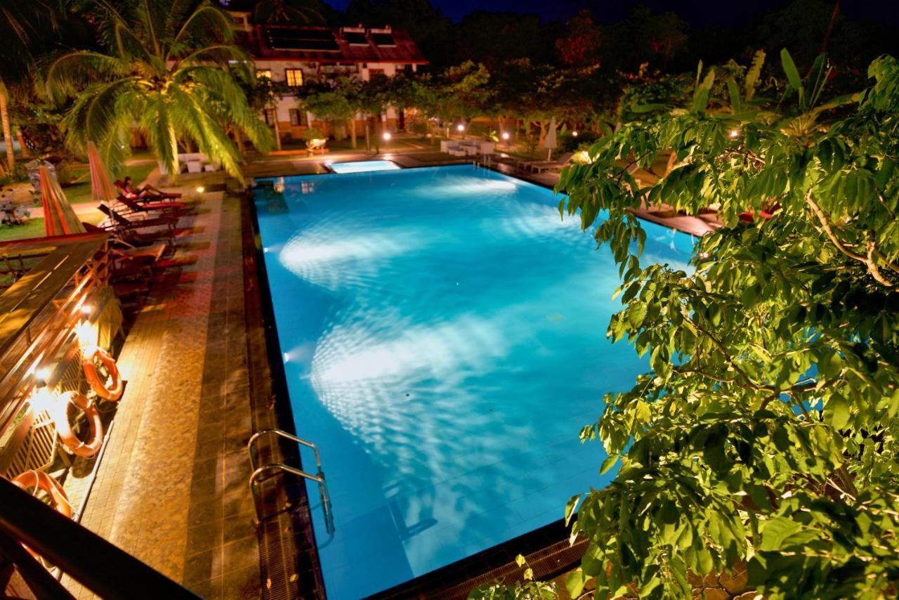 Hotel 4 U Saliya Garden Анурадхапура Екстер'єр фото